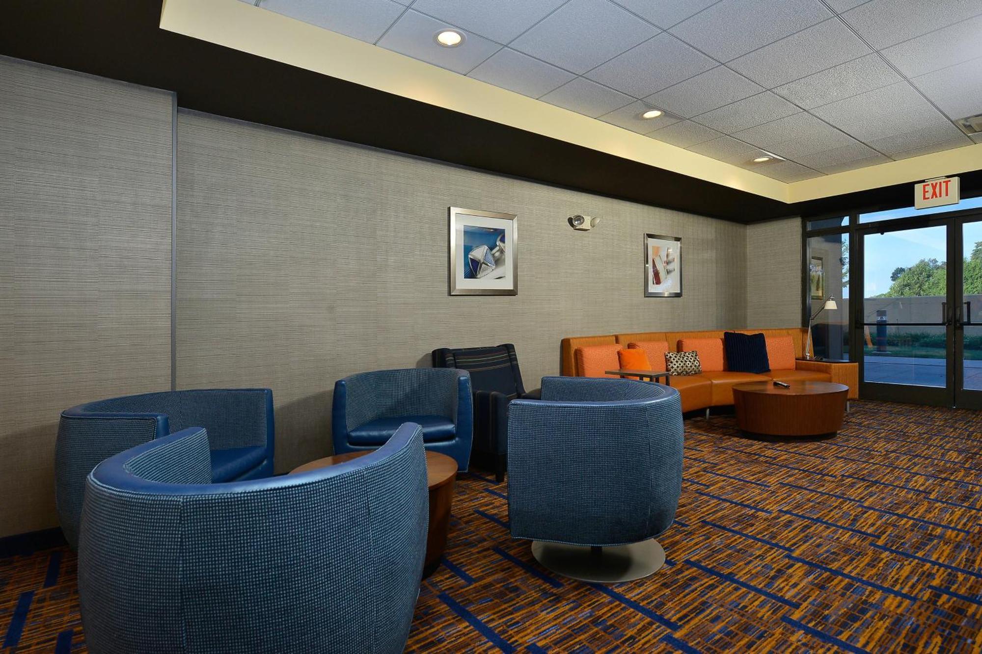 Courtyard By Marriott Бентънвил Екстериор снимка